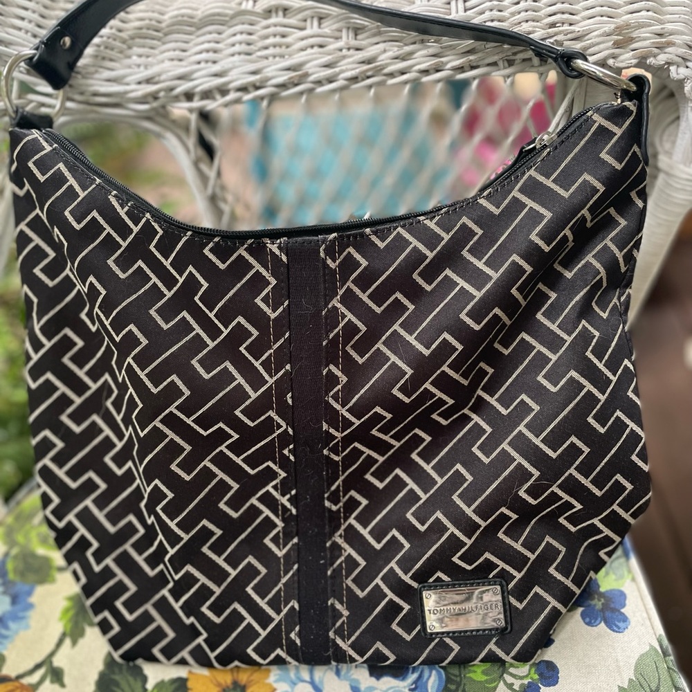 Tommy Hilfiger bag